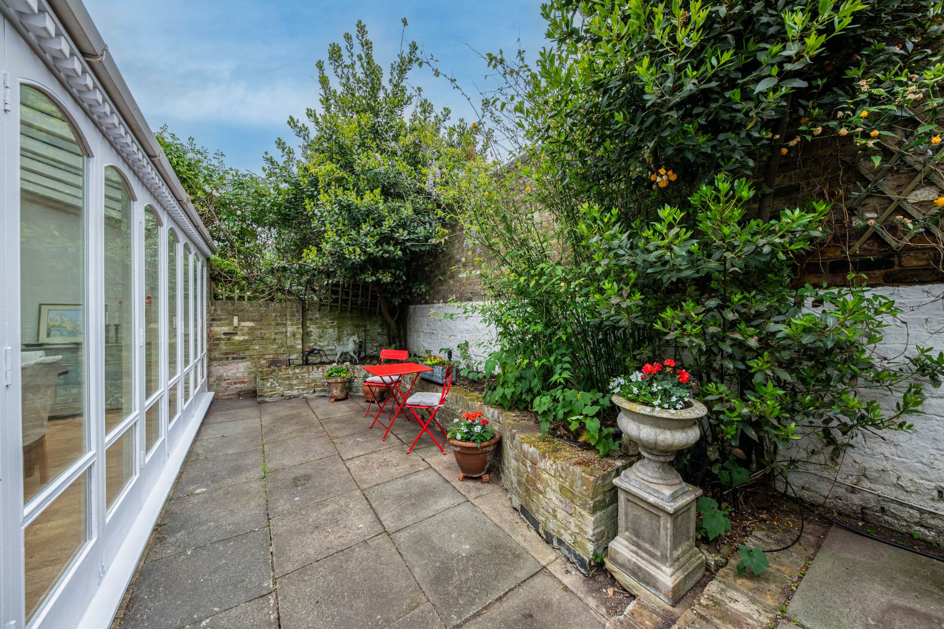 Avondale Park Gardens, London, Image 8