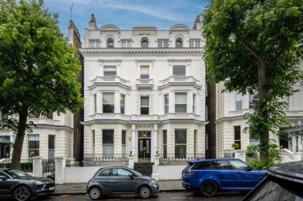1 Bedroom Apartment, Holland Park, London