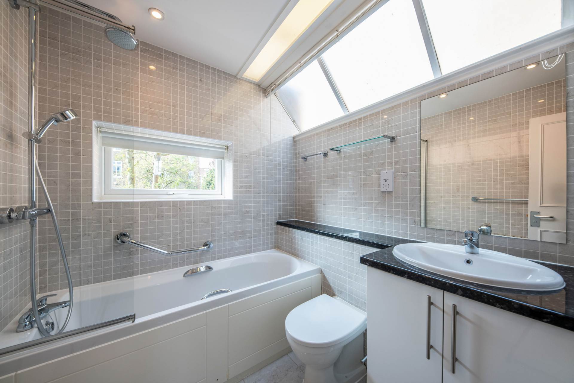 Queensdale Place, London, Image 12