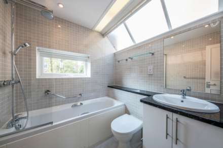 Queensdale Place, London, Image 12