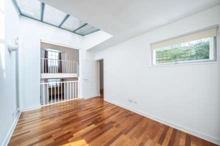 Queensdale Place, London, Image 5