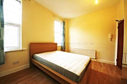 Bonham Road, London, Image 4