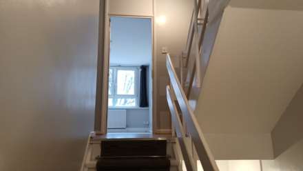 Spacious 5 bedroom split level maisonette, Image 10