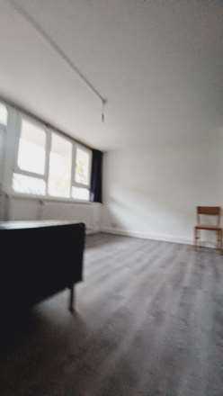 Spacious 5 bedroom split level maisonette, Image 11