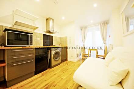 Ashurst Gardens, Tulse Hill, Image 4