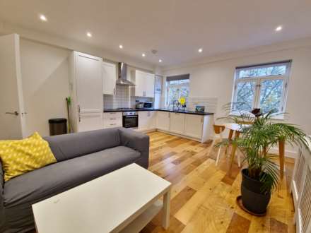 Kennington Park Road, Kennington, Image 1