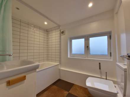 Kennington Park Road, Kennington, Image 5