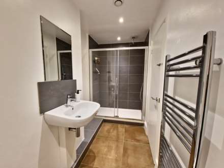 Kennington Park Road, Kennington, Image 8