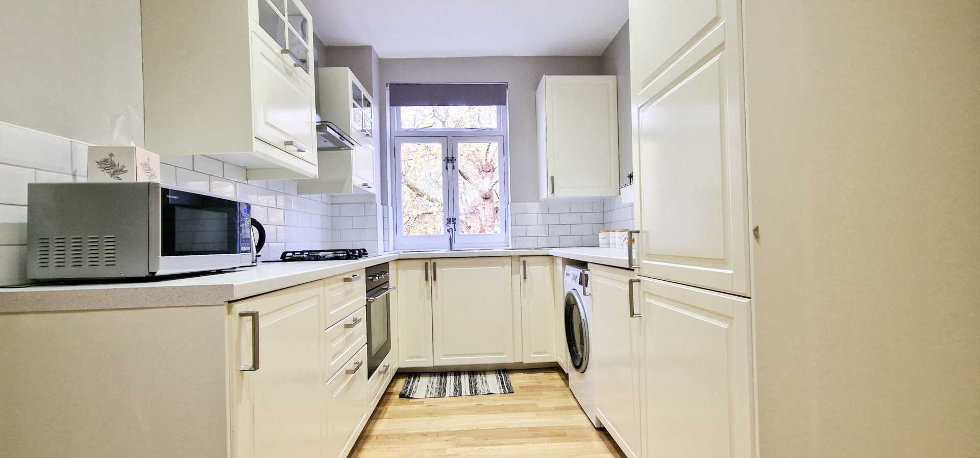 Kennington Park Rd, Kennington, Image 7