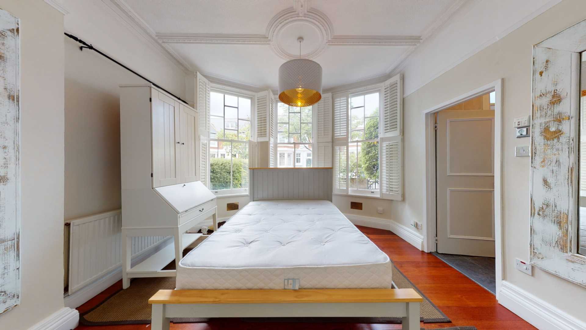 Telford Avenue, Streatham Hill, Image 1