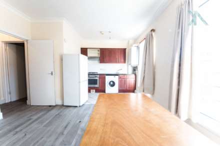 1 bed flat on Tulse Hill, Brixton, Image 3