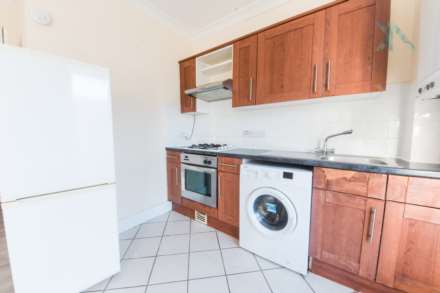 1 bed flat on Tulse Hill, Brixton, Image 6