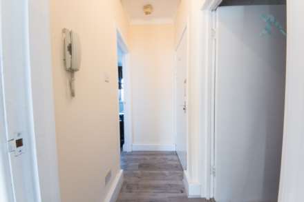 1 bed flat on Tulse Hill, Brixton, Image 9