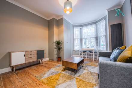 Hopton Road, London, Image 2