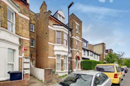 1 Bedroom Flat, Arlingford Road, Brixton