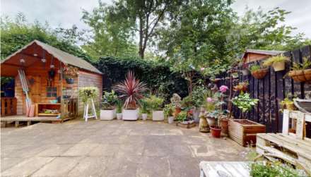 Vermont Road, London, Image 16