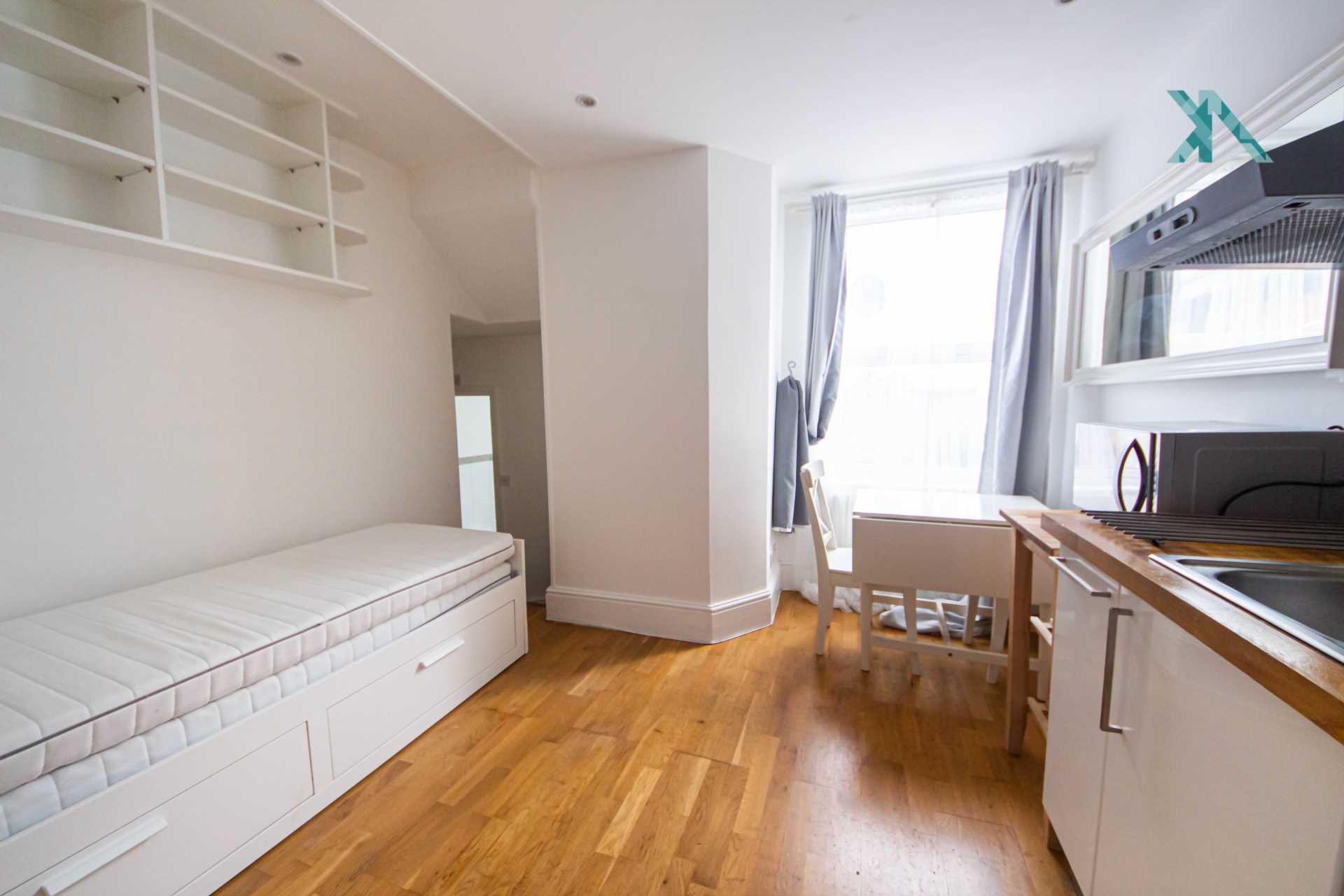Tulse Hill, Brixton, London, Image 4