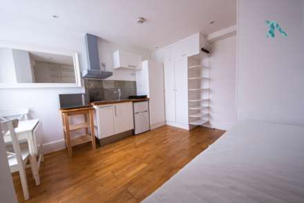 Tulse Hill, Brixton, London, Image 2