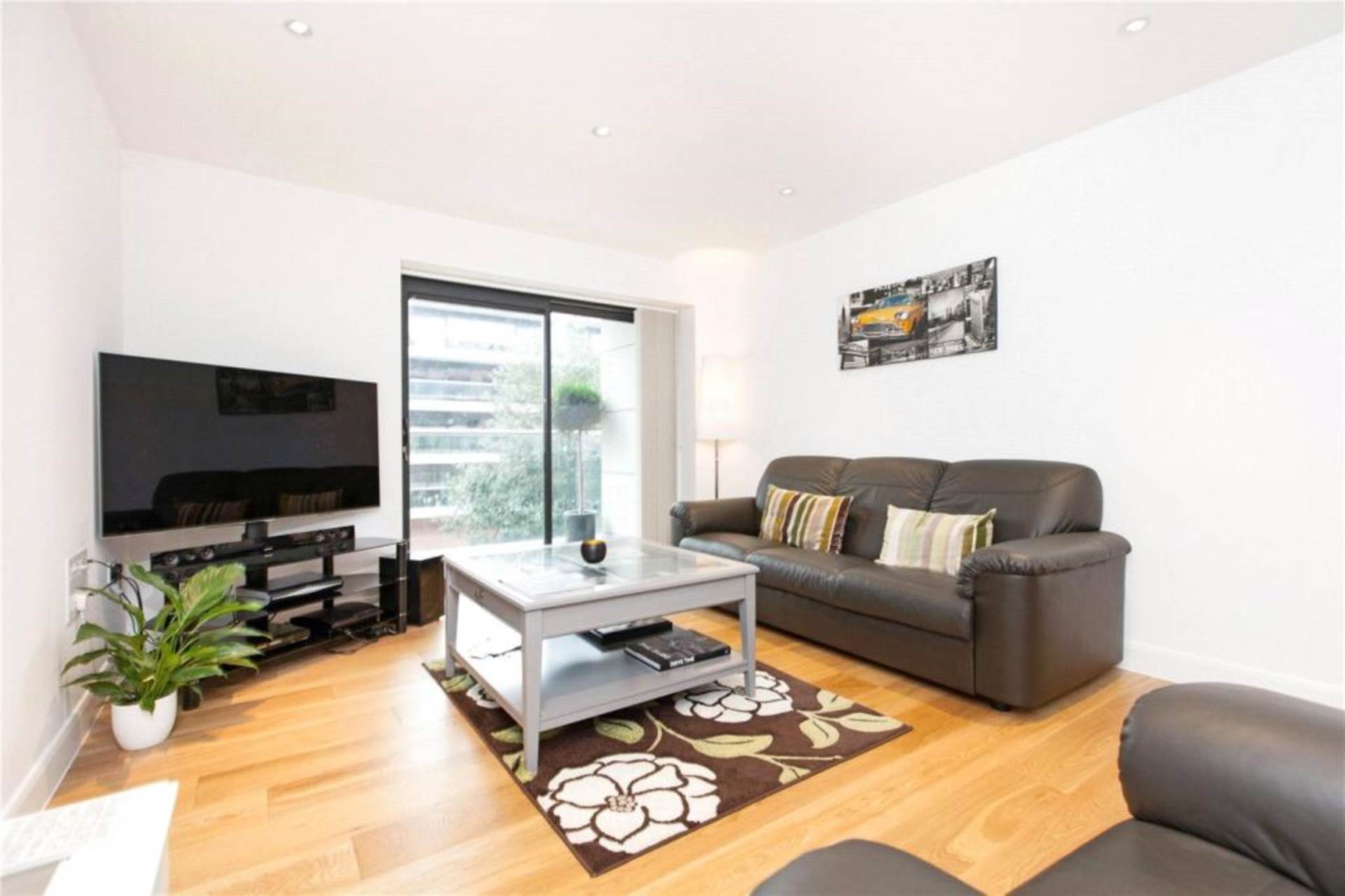 Carruthers Court, Racecourse Road, Newbury, Image 4