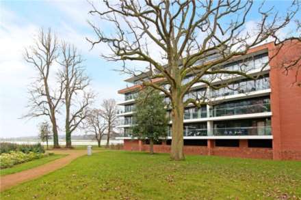 Property For Rent Carruthers Court, Racecourse Road, Newbury
