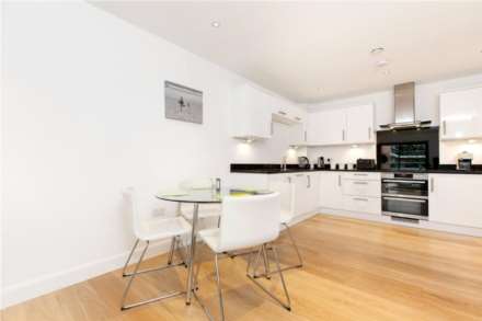 Carruthers Court, Racecourse Road, Newbury, Image 5