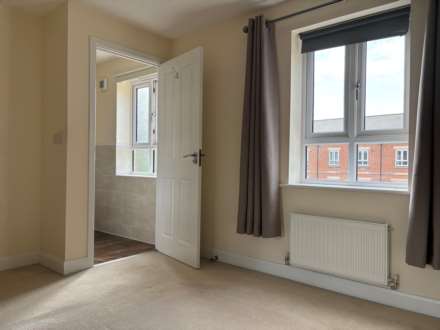 Denman Drive, Newbury, Image 4