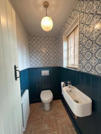 Bath Road, Marlborough, Image 4