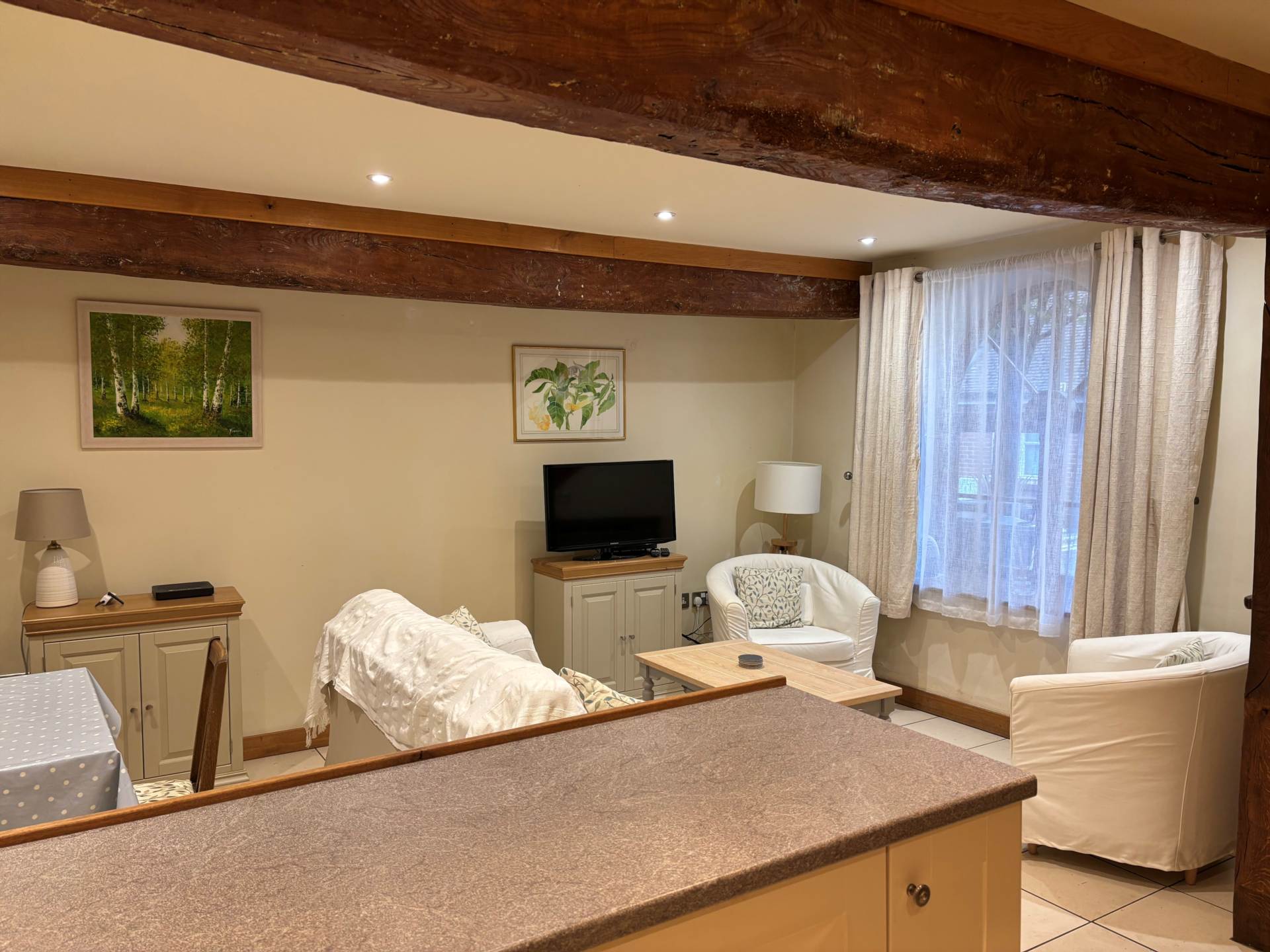 Angel Yard, Marlborough, Image 3