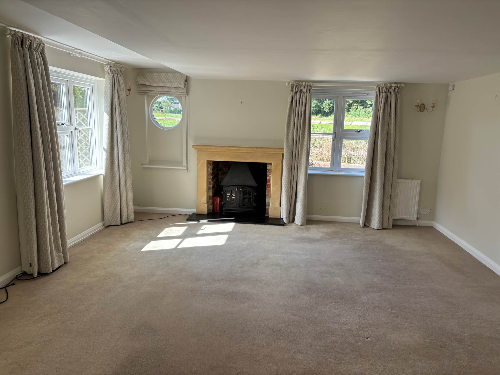 Manor Farm Cottage, Etchilhampton, Image 6
