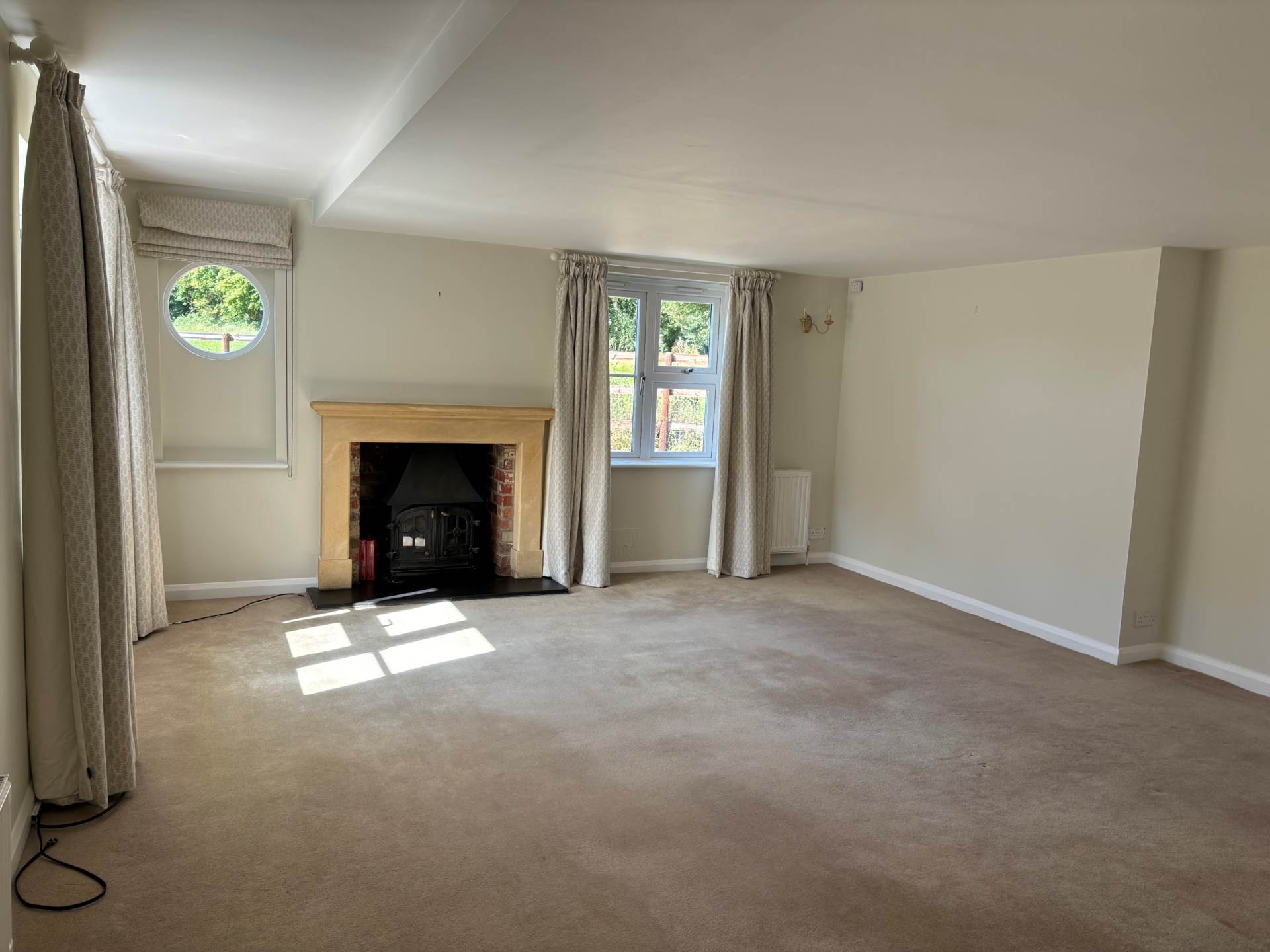Manor Farm Cottage, Etchilhampton, Image 7