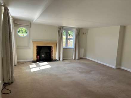 Manor Farm Cottage, Etchilhampton, Image 7