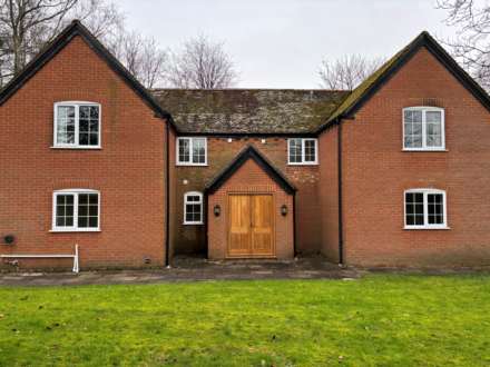 Manor Farm Cottage, Devizes, Image 2