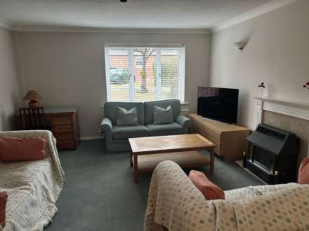 Priorsfield, Marlborough, Image 3