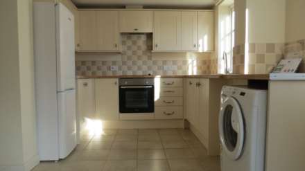 Laburnum Cottages, Westbrook, Image 3