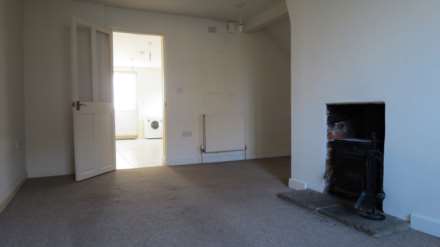 Laburnum Cottages, Westbrook, Image 7