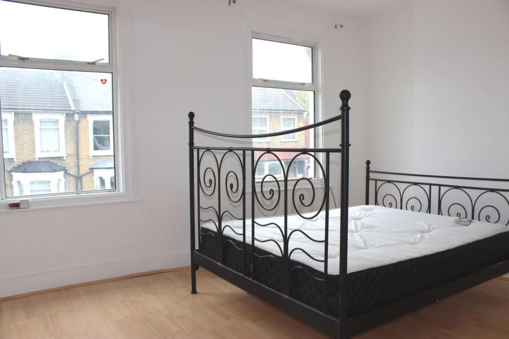 Coopersale Road, Homerton, Image 12