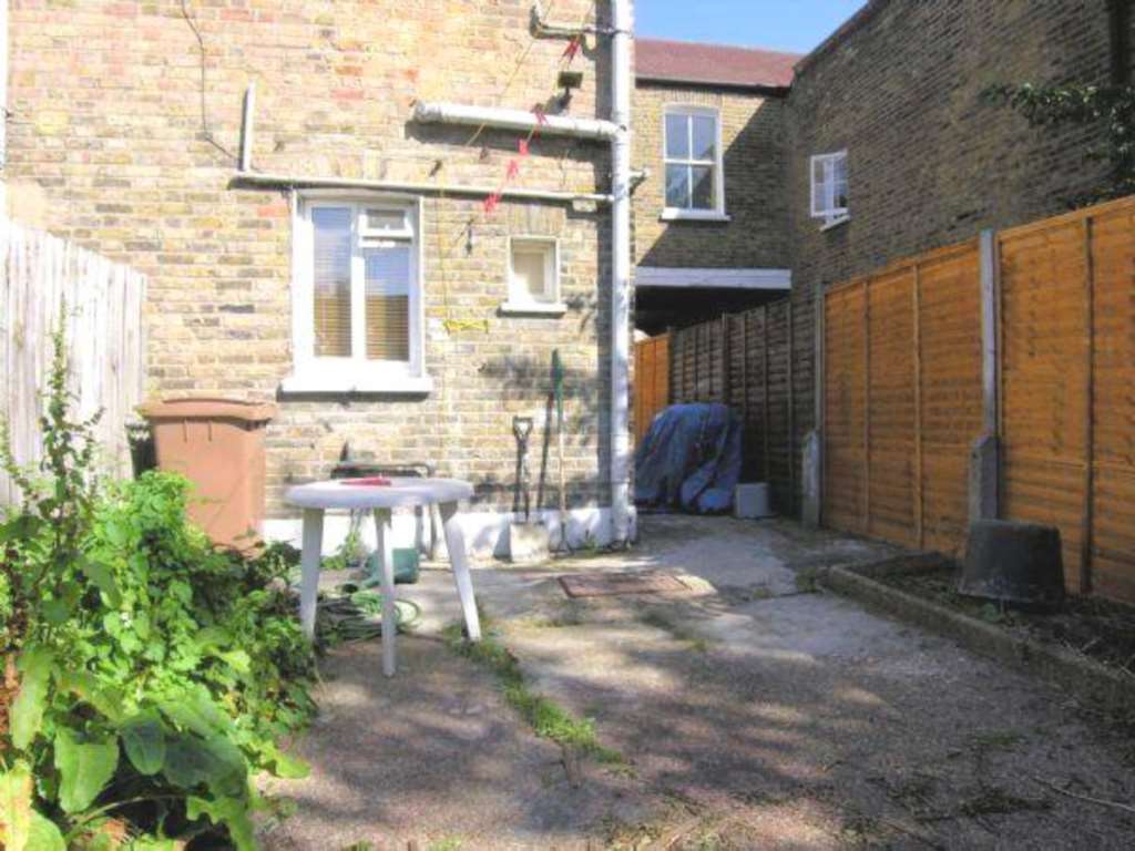 Coopersale Road, Homerton, Image 7