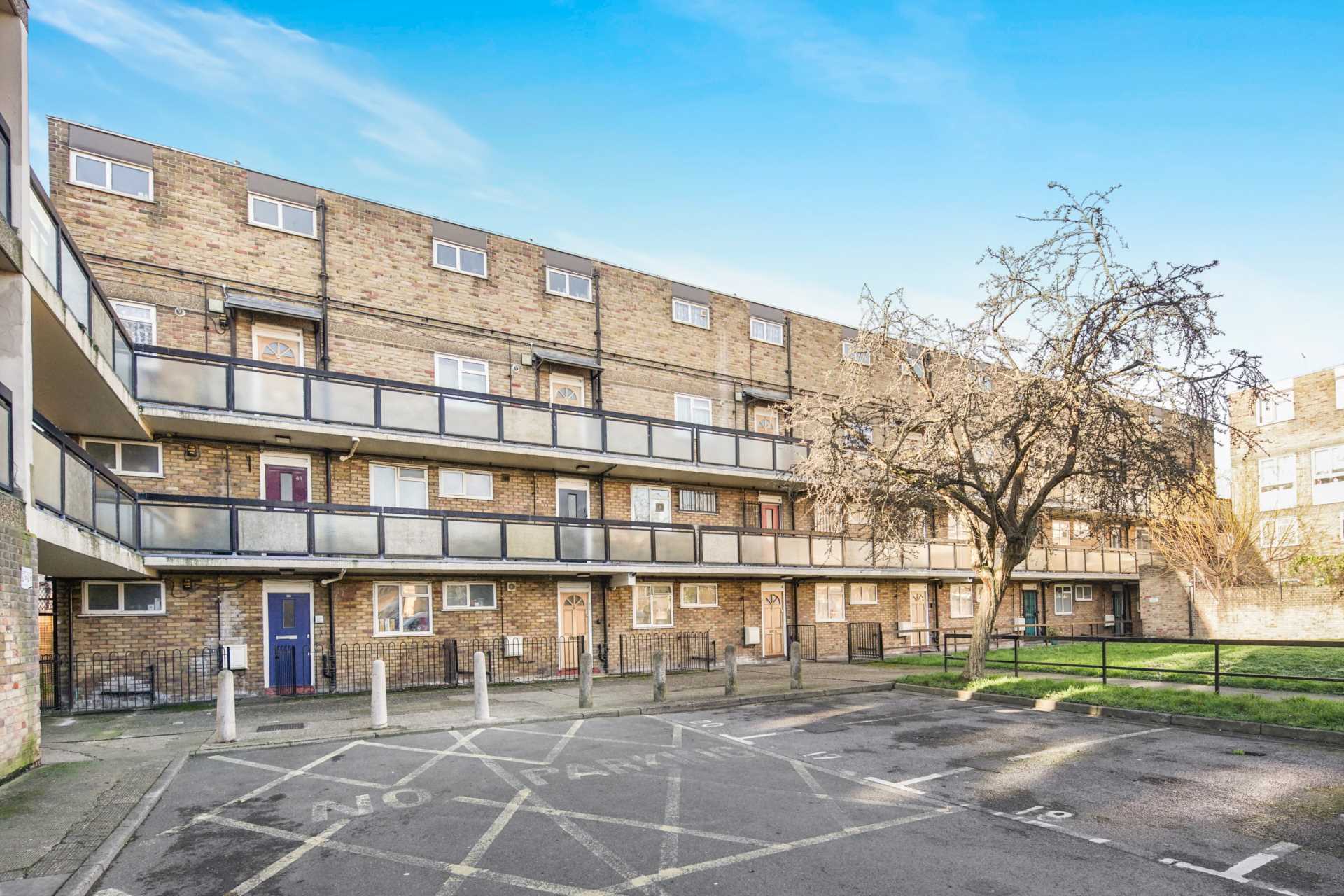 Hawthorne Close, Islington, Image 14