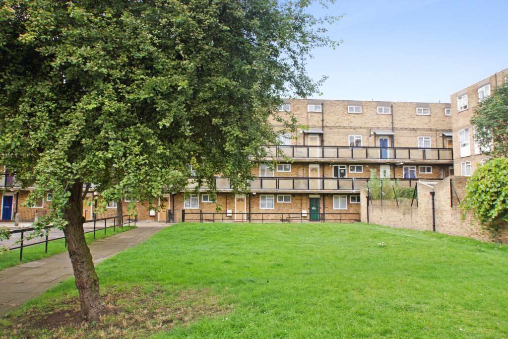 Hawthorne Close, Islington, Image 2