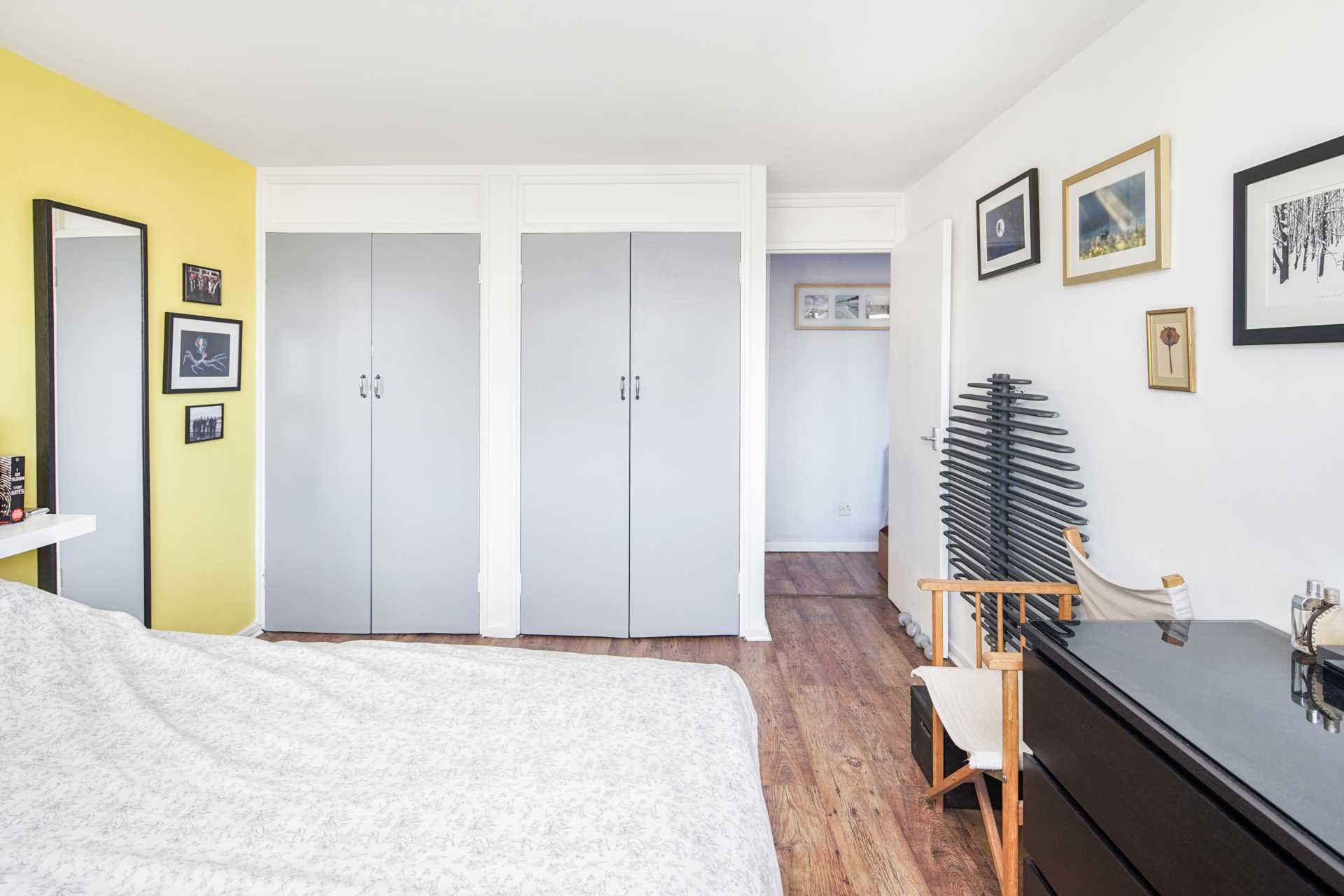 Hawthorne Close, Islington, Image 9
