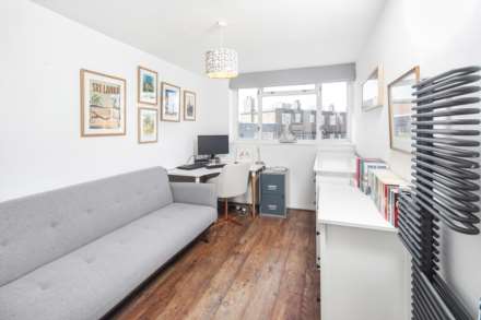 Hawthorne Close, Islington, Image 10