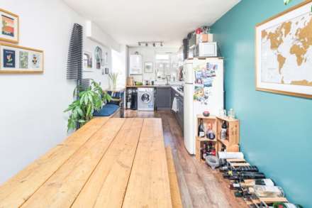 Hawthorne Close, Islington, Image 6