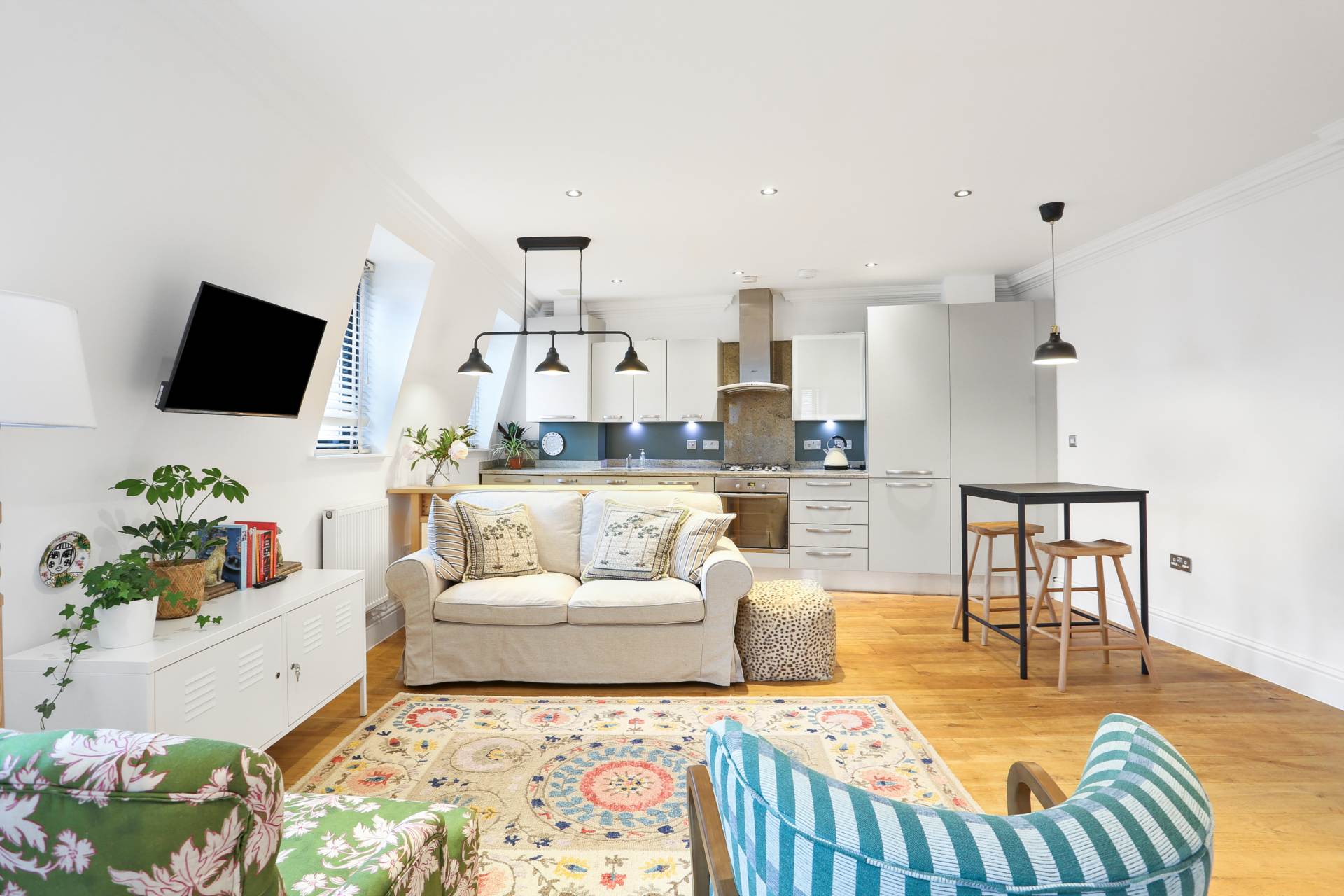 Balls Pond Road, London N1, Image 20