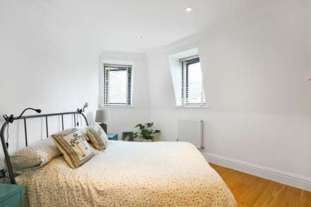 Balls Pond Road, London N1, Image 6