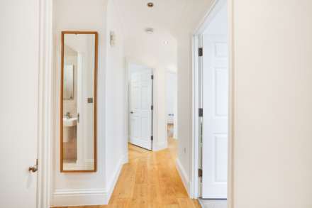 Balls Pond Road, London N1, Image 9