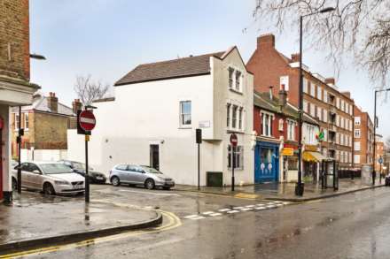 1 Bedroom Apartment, Shacklewell Lane, Dalston, E8