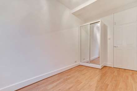 Shacklewell Lane, Dalston, E8, Image 6