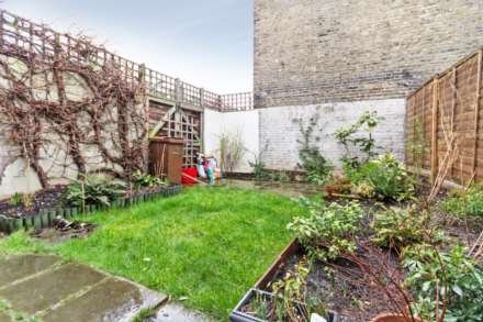 Shacklewell Lane, Dalston, E8, Image 8