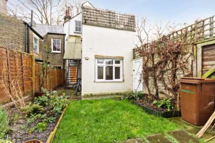 Shacklewell Lane, Dalston, E8, Image 9