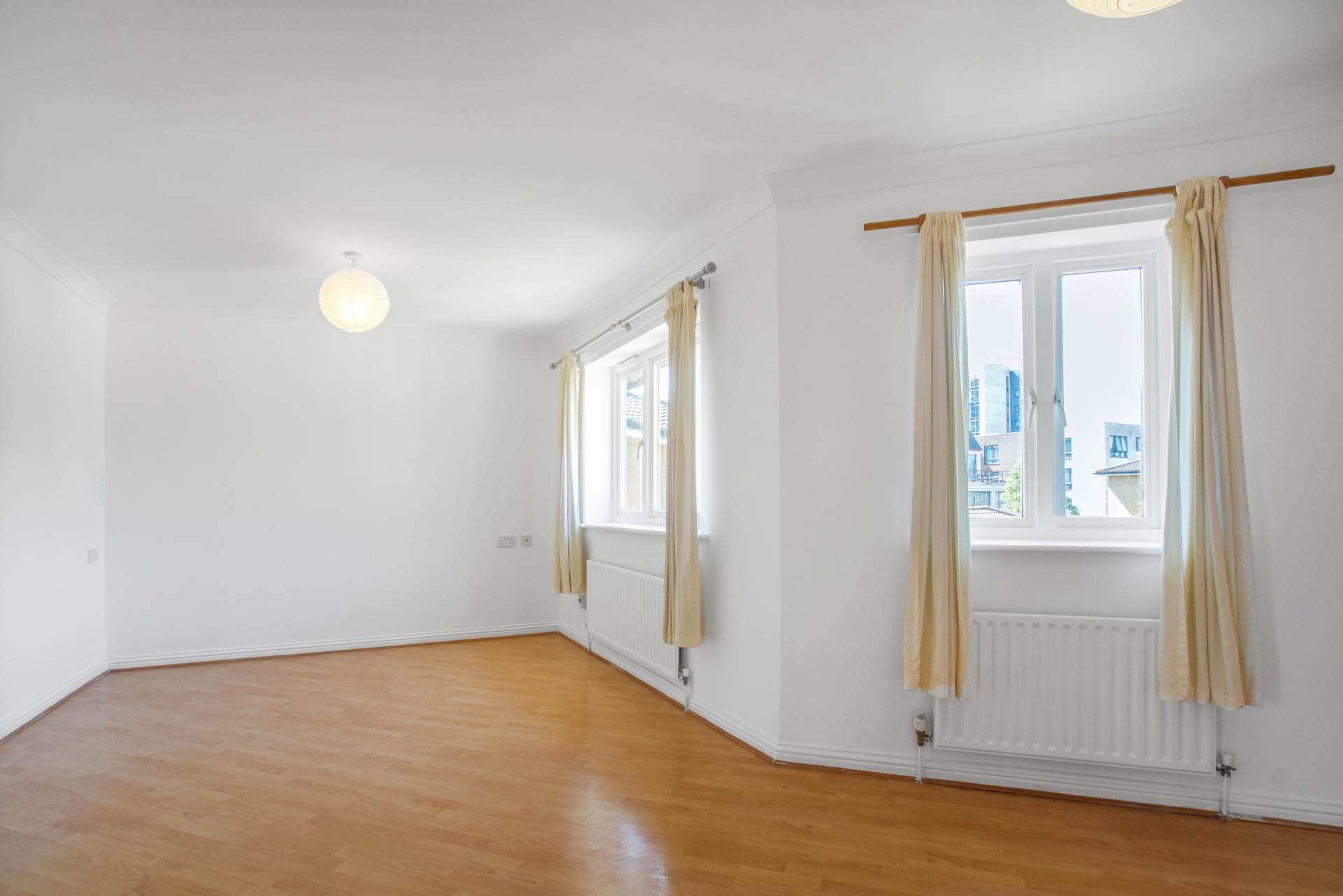 Prince Edward Road, Hackney Wick, E9, Image 2
